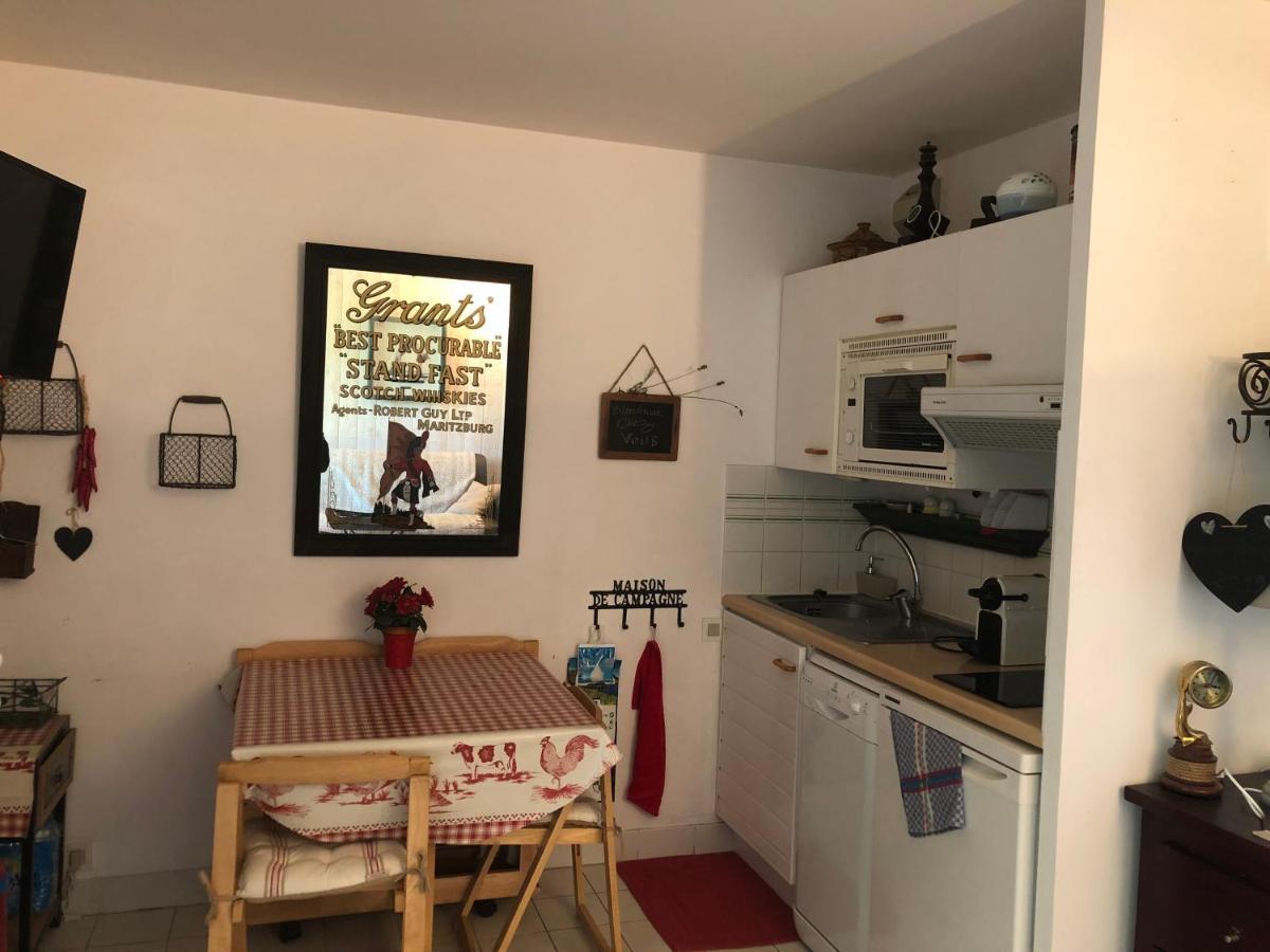 Studio En Rez De Jardin -"Le Petit Nid" A Trouville 外观 照片