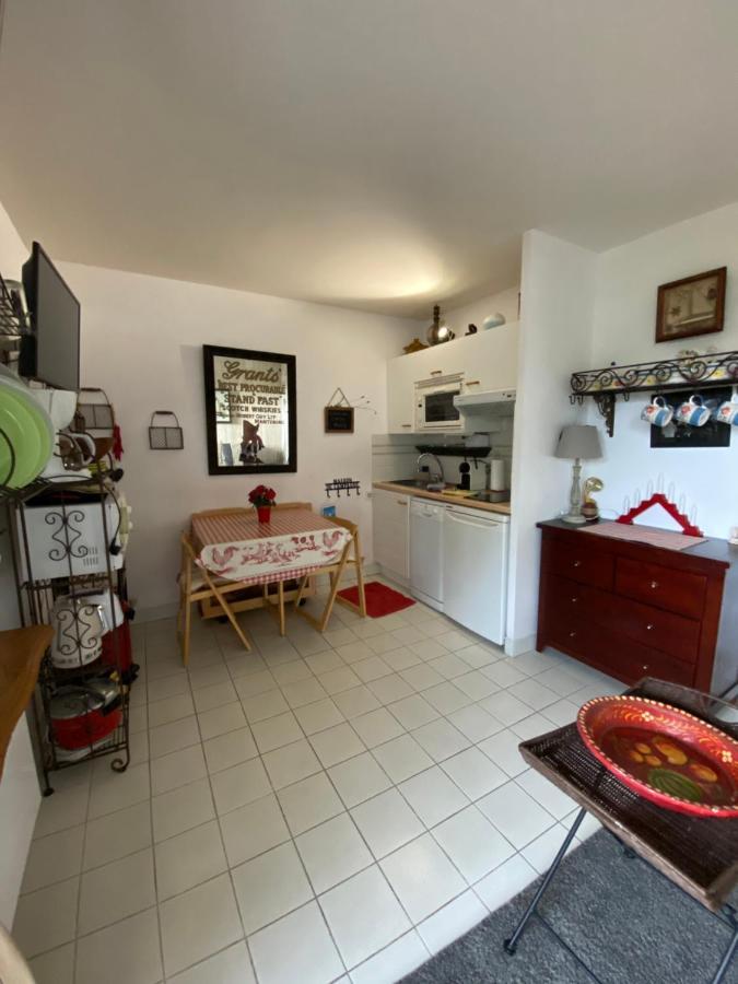 Studio En Rez De Jardin -"Le Petit Nid" A Trouville 外观 照片